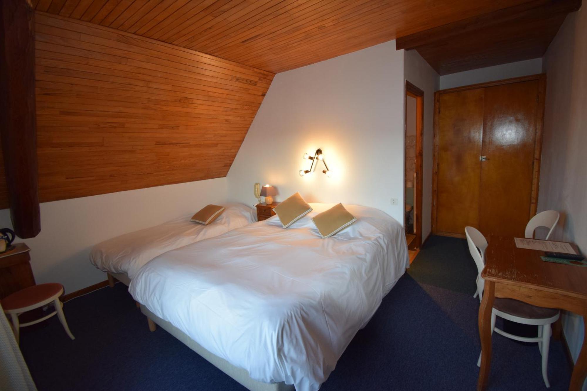 Hotel Les Chenets Saint-Julien-en-Champsaur Kültér fotó