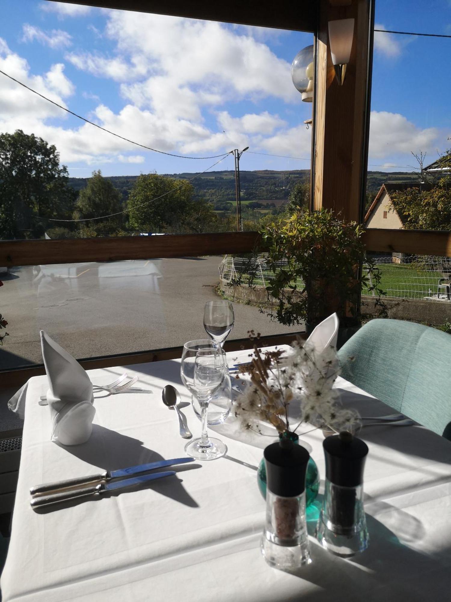 Hotel Les Chenets Saint-Julien-en-Champsaur Kültér fotó