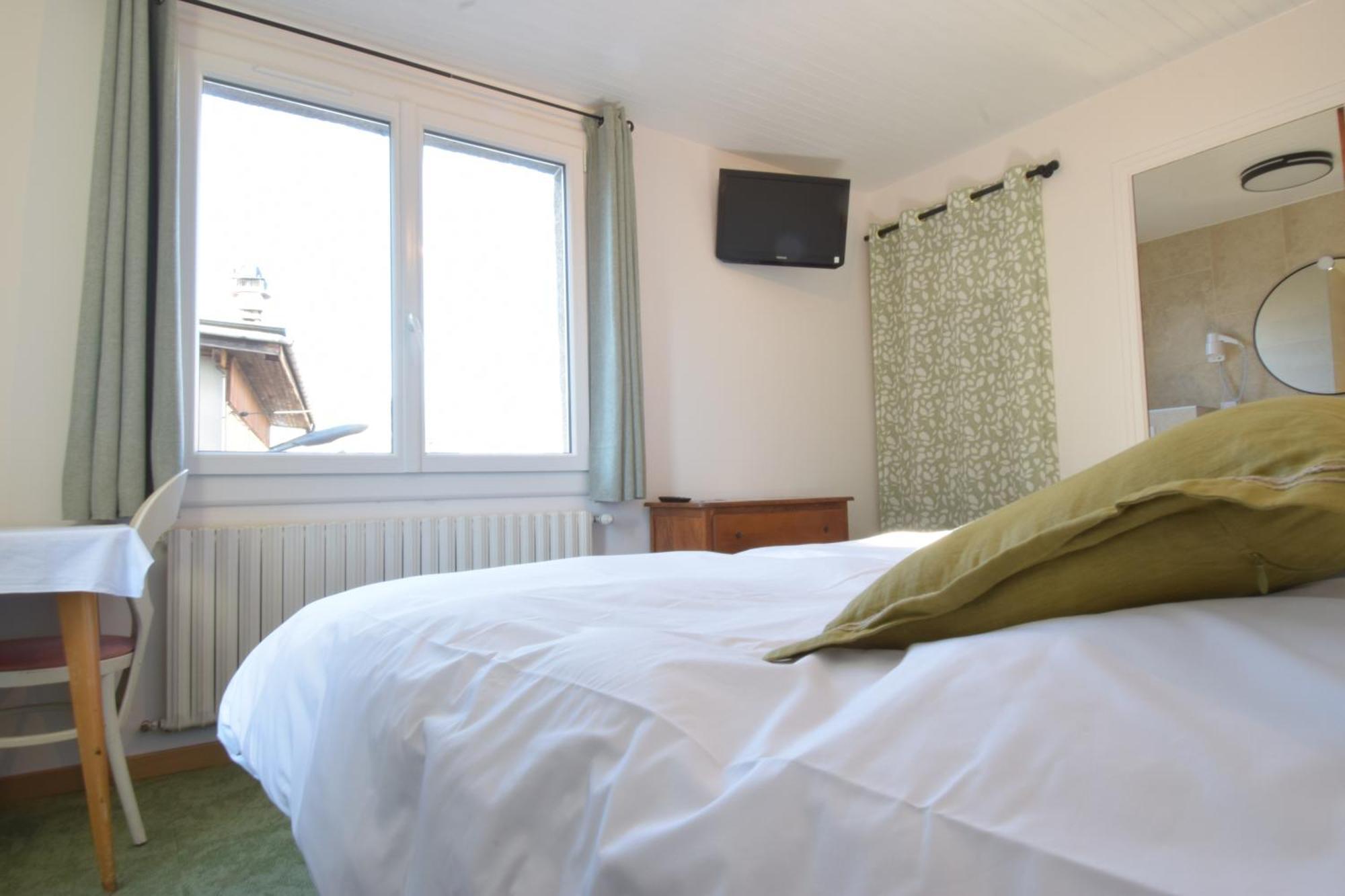 Hotel Les Chenets Saint-Julien-en-Champsaur Kültér fotó