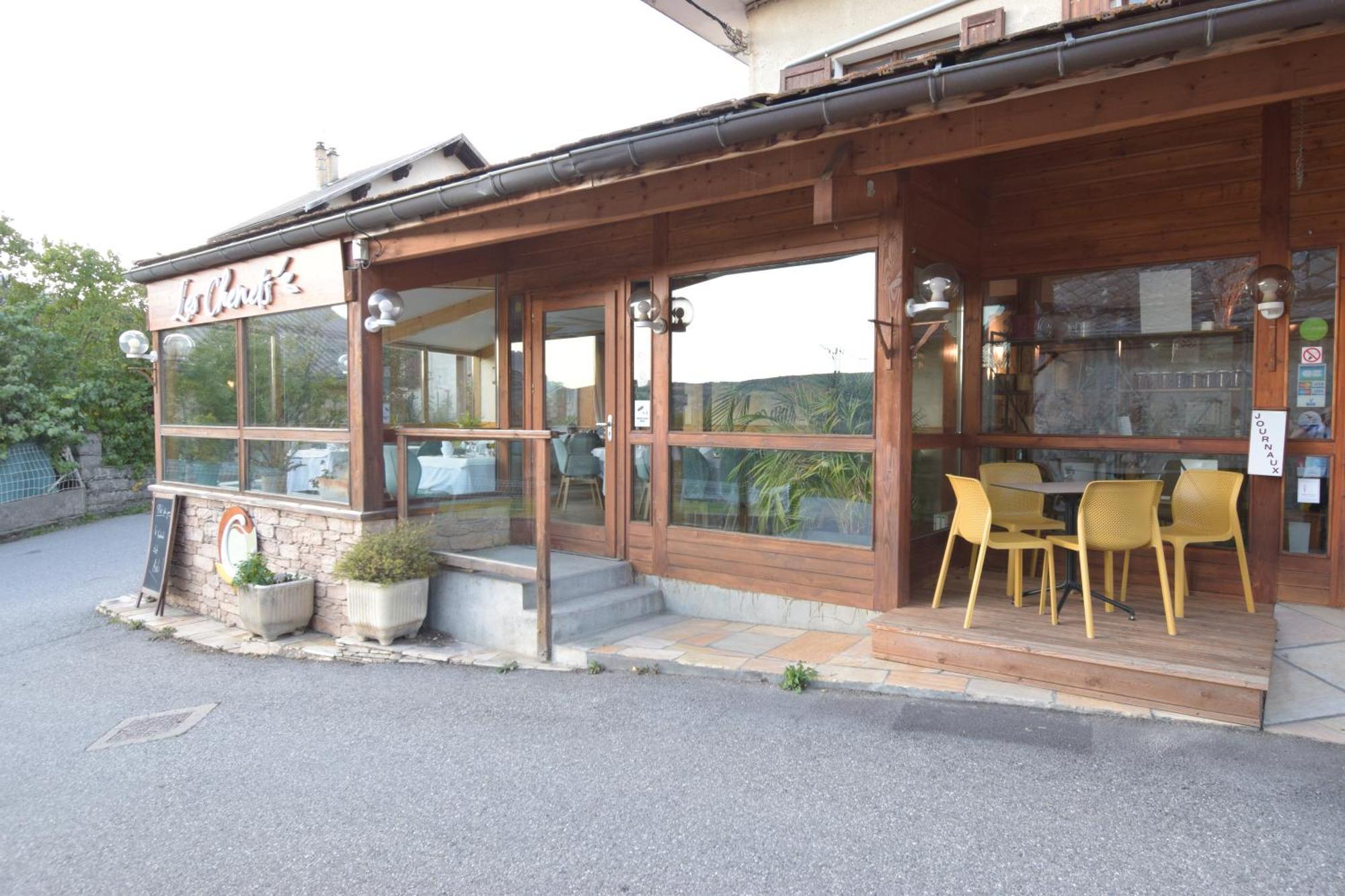 Hotel Les Chenets Saint-Julien-en-Champsaur Kültér fotó