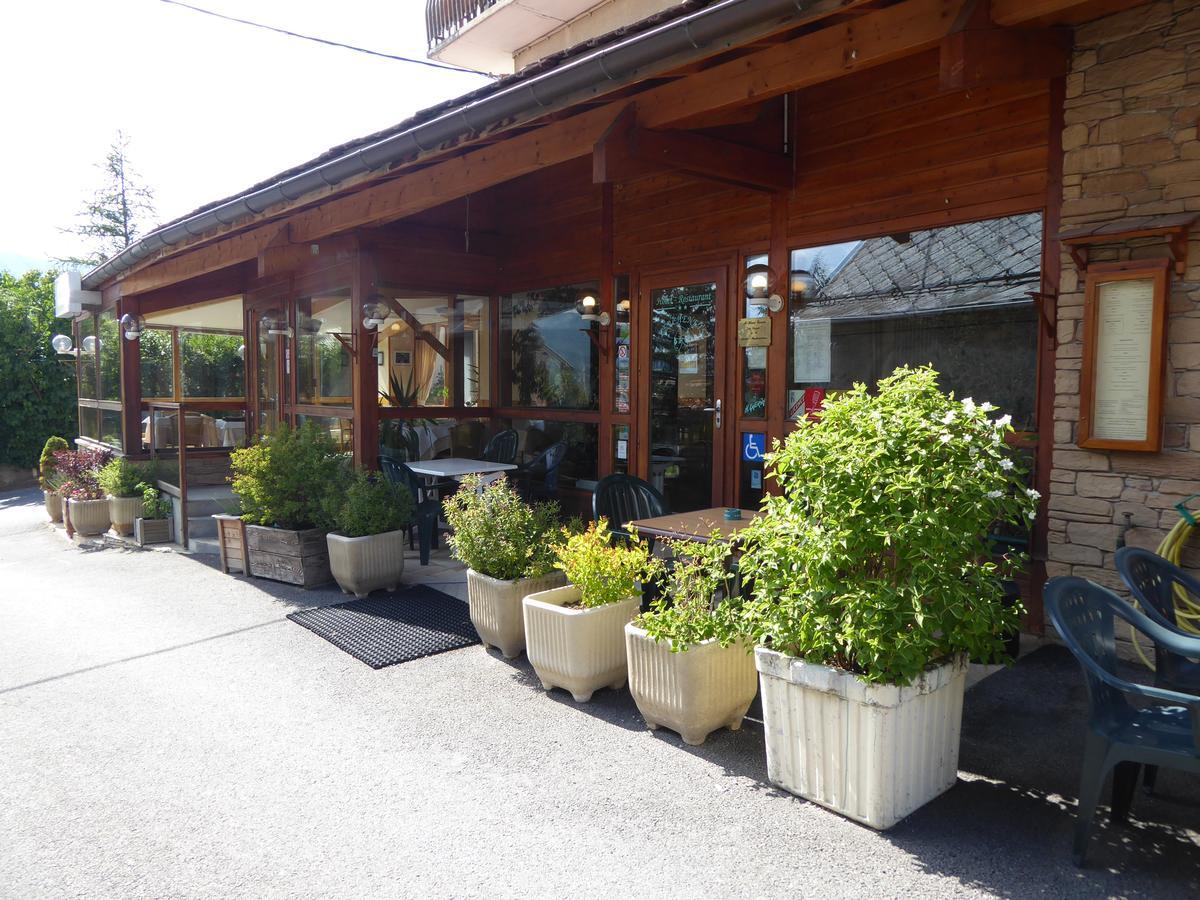 Hotel Les Chenets Saint-Julien-en-Champsaur Kültér fotó