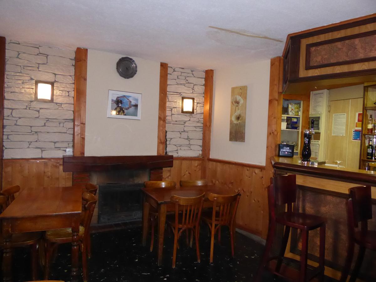 Hotel Les Chenets Saint-Julien-en-Champsaur Kültér fotó