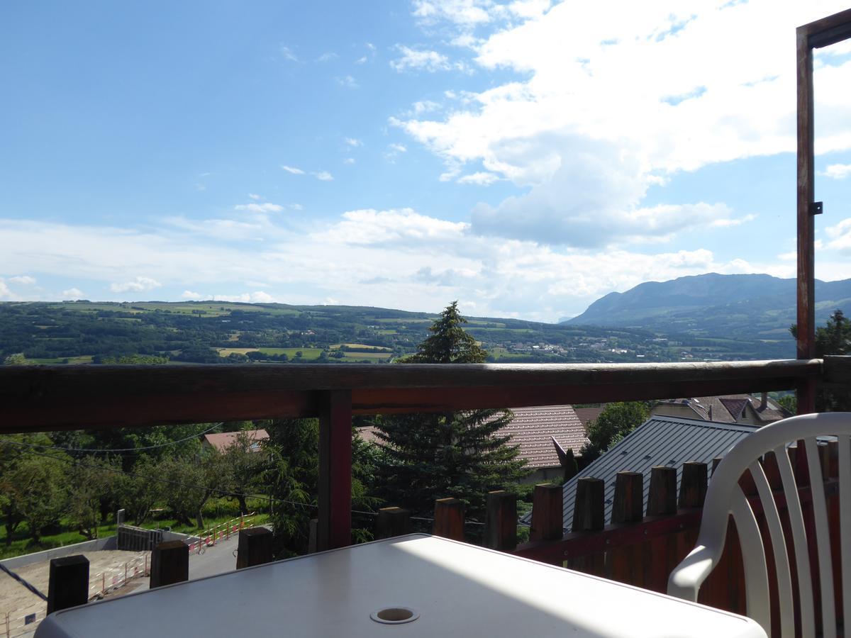 Hotel Les Chenets Saint-Julien-en-Champsaur Kültér fotó